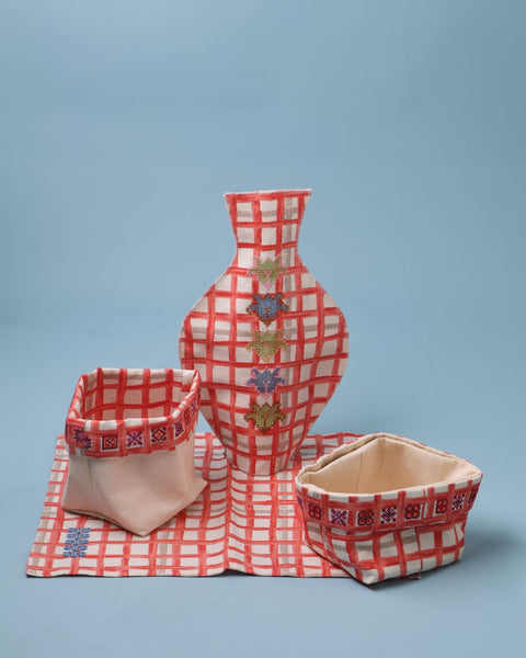 Cauliflower of Ramallah Vase and Bottle Cover | قرنبيط رام الله