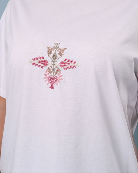 T-Shirt Flowers, Vase & Birds on Tree | زهور ومزهرية وطيور على شجرة