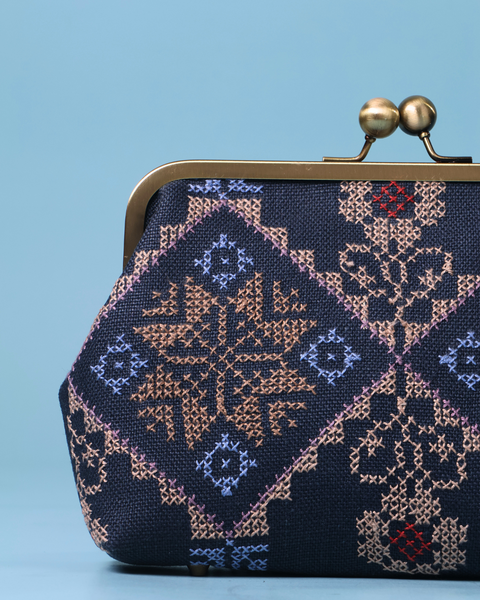 Blue Click Clutch Rafeh Ramallah | رام الله