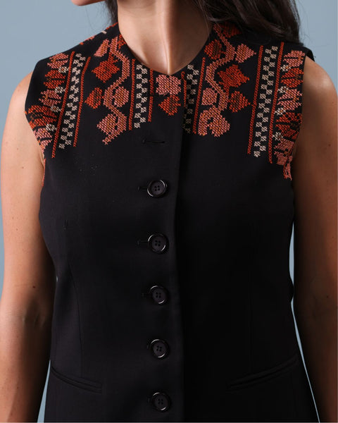 Black Fitted Vest - Leaf, Flowers & Border | الورق، الزهور والإطار