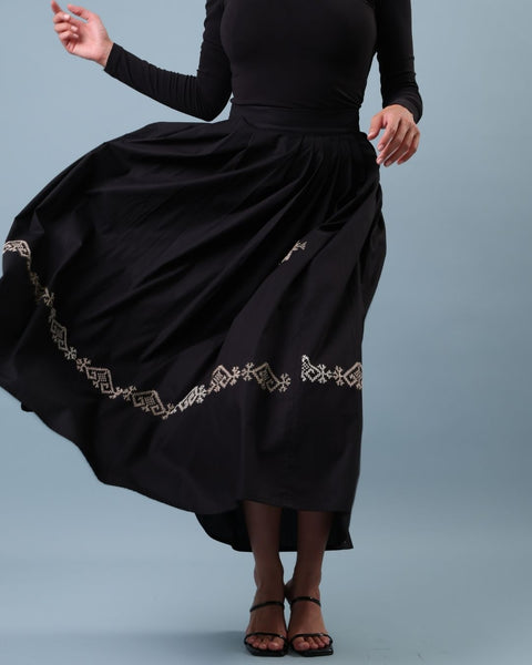 Black Pleated Skirt-Vase & Almond Branch | مزهرية وغصن لوز