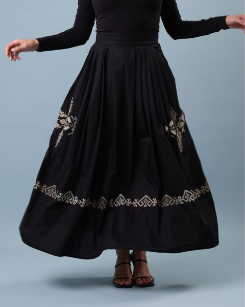Black Pleated Skirt-Vase & Almond Branch | مزهرية وغصن لوز