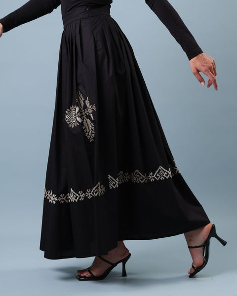 Black Pleated Skirt-Vase & Almond Branch | مزهرية وغصن لوز