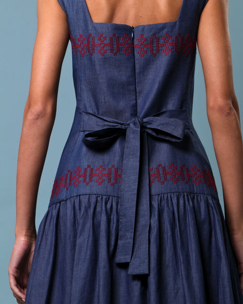 Cauliflower & Baker's wife Embroidered Dress | تطريز القرنبيط وزوجة الخباز