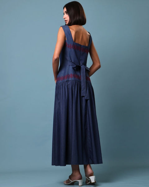 Cauliflower & Baker's wife Embroidered Dress | تطريز القرنبيط وزوجة الخباز