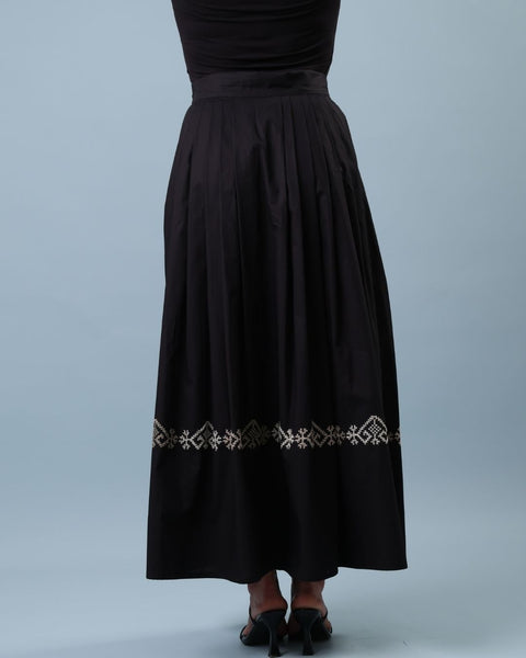 Black Pleated Skirt-Vase & Almond Branch | مزهرية وغصن لوز