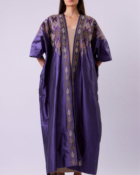 Silk Abaya-Qamar Wa Qalayed Beersheba | قمر قلايد بئر سبع