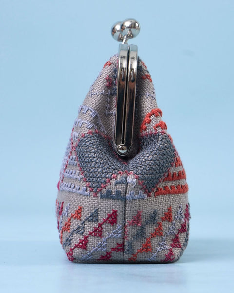 Linen Click Clutch Old Man's Teeth | أسنان الرجل العجوز