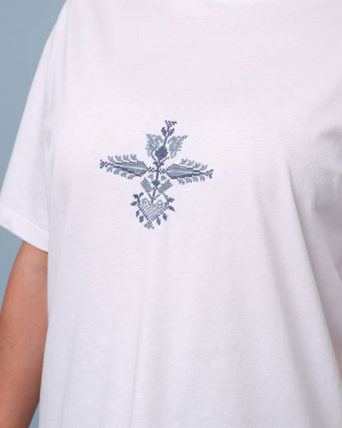T-Shirt Flowers, Vase & Birds on Tree | زهور ومزهرية وطيور على شجرة